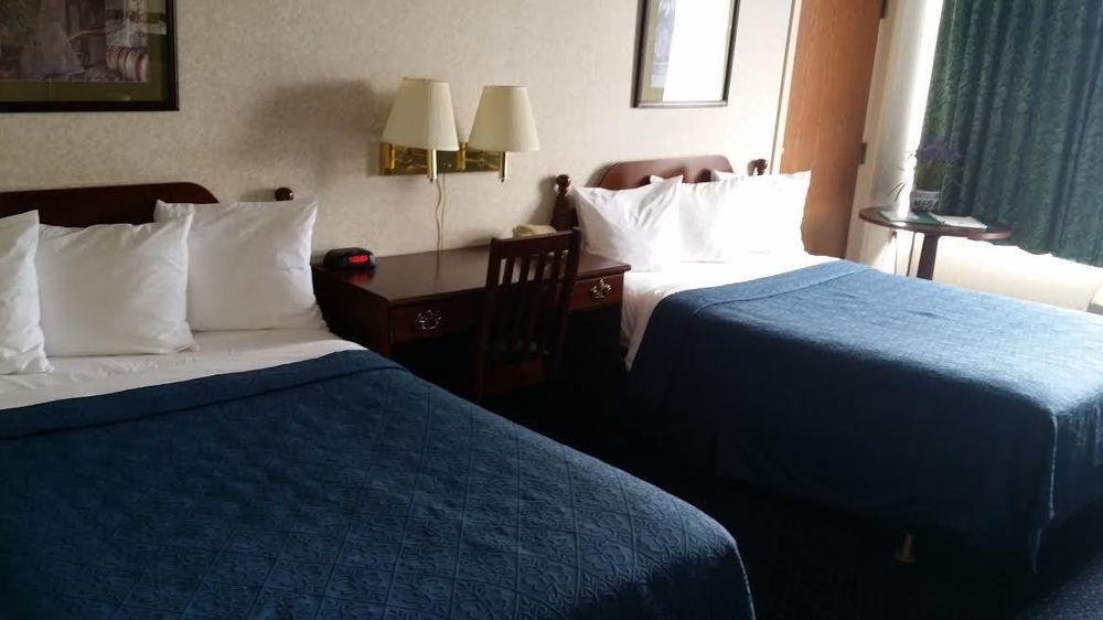 Newark Garden Finger Lakes Hotel Esterno foto