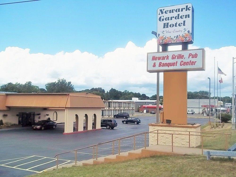 Newark Garden Finger Lakes Hotel Esterno foto