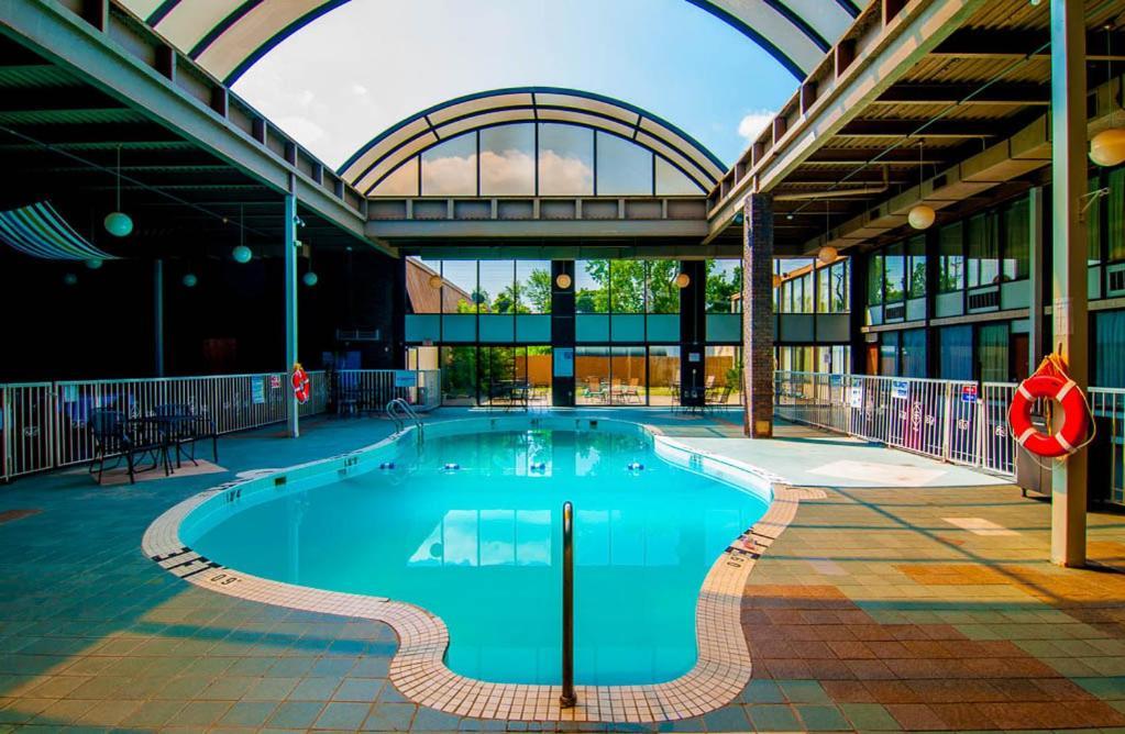Newark Garden Finger Lakes Hotel Esterno foto