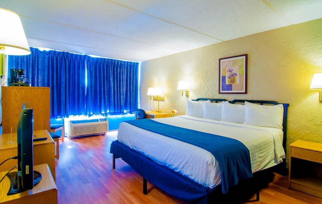 Newark Garden Finger Lakes Hotel Esterno foto